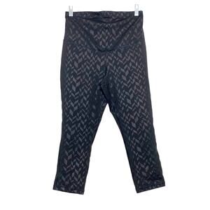 OLD NAVY ACTIVE MATERNITY Go Dry Cropped Chevron Legging Womens Small